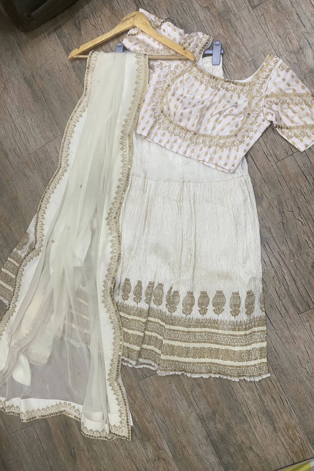 Cream crushed & silk kasab handwork lehenga set