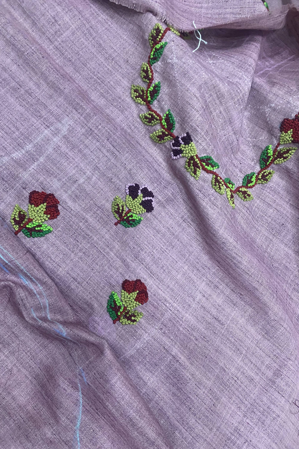 Lavender Silk Crepe Knot Work Saree